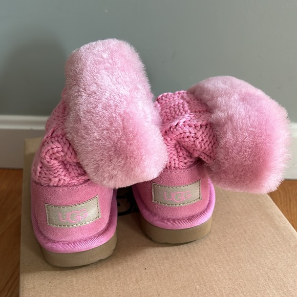 UGG boots - Picture 3 of 7